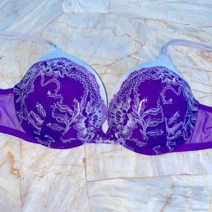32B Very Sexy BOMSHELL Dream Angels Bra Satin Lace Lilac Violet Vintage